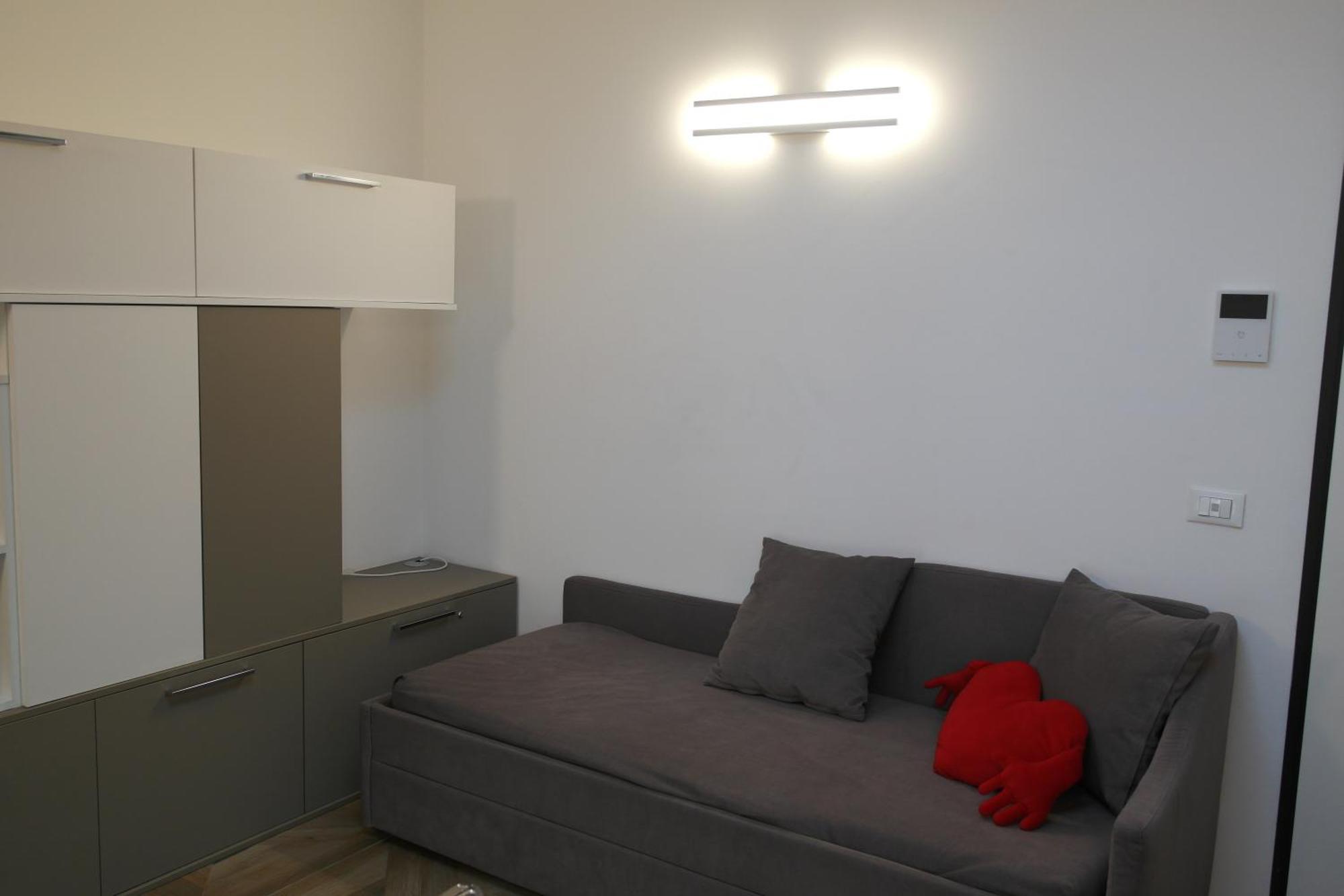 Luminoso Bilocale Zona Tibaldi Bocconi Leilighet Milano Eksteriør bilde